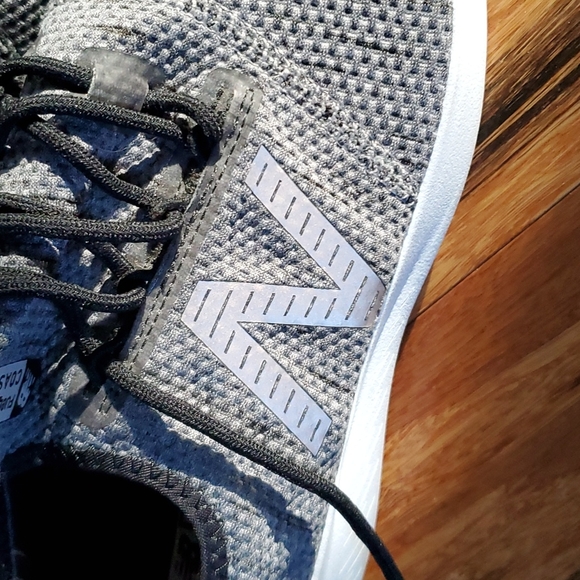 NWOT New Balance Sneakers - Picture 5 of 9